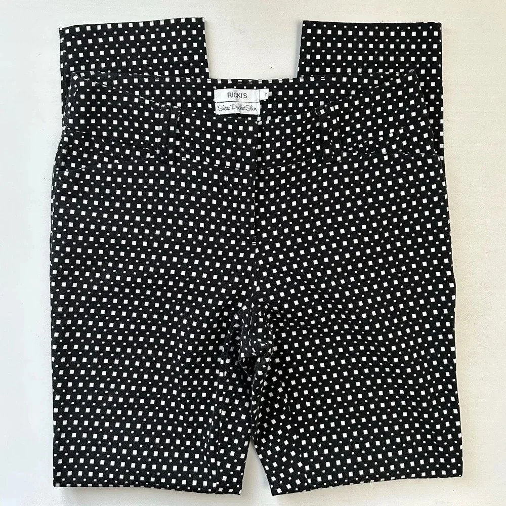 Ricki's Slim Fit Cropped Ankle Pants Slant Pocket Stretch Fit Black White Size 2 - Picture 15 of 16